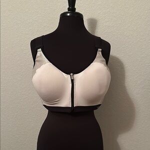 White Zip-Front Sports Bra Victoria’s Secret Sport